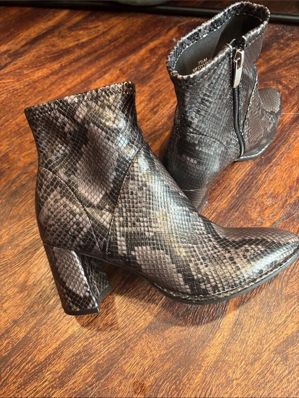 Marc Fisher chic ankle